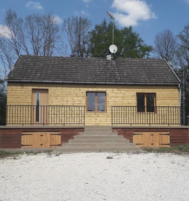 maison indépendante Villa Saint-Amand-en-Puisaye Exterior foto